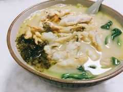 -明呈黄鱼面馆(斜土路店)