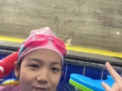 -小蓝鲸游泳培训基地(石景山店)