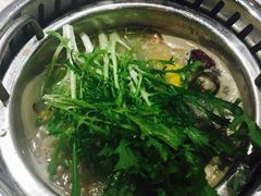 -龍歌自助小火锅(市南金茂湾店)