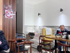 -黄阿姨锅贴大王(万航渡路店)