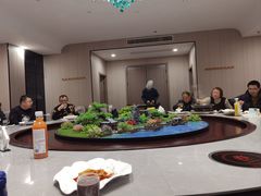 -百鸟朝凤宴会中心