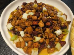 -万重锦·人文川菜馆(骡马市店)