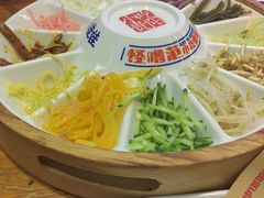 -怪噜范·老贵阳街头名小吃(鸿通城店)