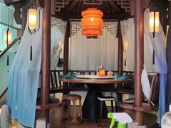 -荷塘秋月·本帮江浙菜(国权路店)