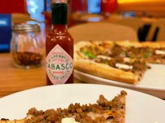 茴香香肠披萨-城市大道红炉披萨烘焙坊