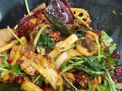 -啊美丽炭火烤肉(滑翔一店)