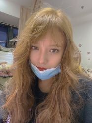 -Yue color 悦彩美甲美睫工作室