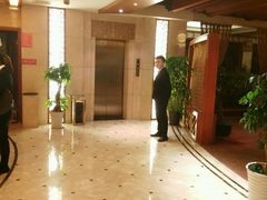-花湖会所·高端水疗商务泡浴SPA(高新店)