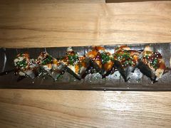 鳗鱼牛油果手握-初居食屋日式料理(万象城购物中心店)