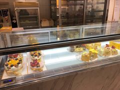 面包甜点陈列柜-三只蜜蜂蛋糕(东城店)