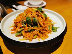 -隔壁老王·家常云南菜(花巷店)