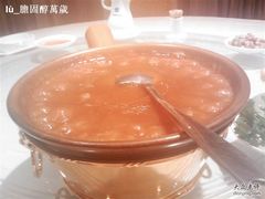 砂鍋蟹肉魚翅煲-新加坡泰国村酒楼(五角场店)