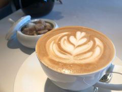 Flat&nbsp;white-Caprice(香港四季酒店)
