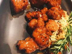红酒泡沫牛仔粒-荟廷·晶萃(陆家嘴尚悦湾店)