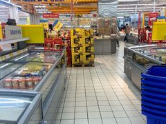 -沃尔玛(前山店)