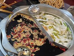 -储奇门鳝鱼火锅(总店)