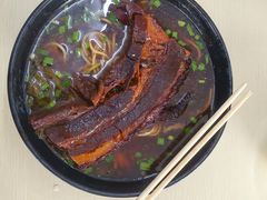 -小龙大肉面馆