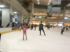 -冰纷万象滑冰场(深圳万象城店)