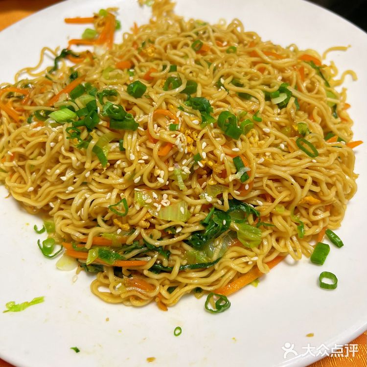 正炒面不会很干，正合我的口味