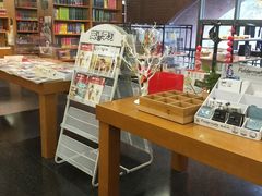 -外研书店(北京外国语大学西校区北外国际大厦店)