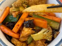 山城麻辣素香锅-轻蔬不用等·素食(江苏路店)