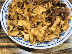 -壹阁胡羊焖饼(特色小吃街店)
