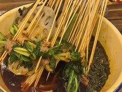 -拈签一笑黄牛肉辣卤串串