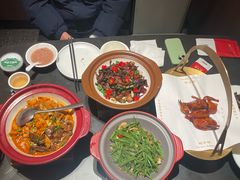 -鸽子侯·家宴·平价海鲜(市图书馆店)