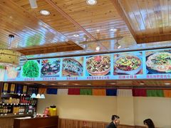 -乡土特色.冷锅鱼.牦牛肉汤锅