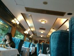 靠窗位-火车头法国西餐厅