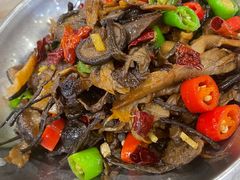 -江城燕子大排档(江汉路步行街店)