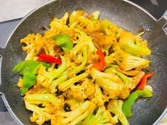 干锅花菜-聚汇三少·龙虾·中餐厅(莫邪路新天地店)