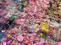 -郑在DIY·潮玩银饰绘画手作(中央大道旗舰店)