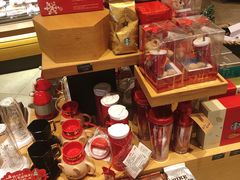 零售区-星巴克(天津鲁能中心第三店)