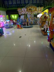 -玩塾品格乐园(宇宙太空龙旗店)