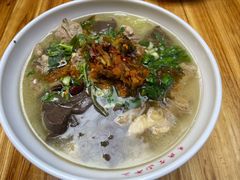 -文山荷鲜居(翠湖店)