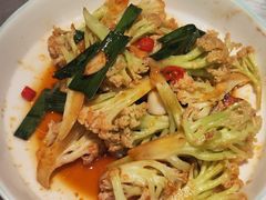 -姚姚酸菜鱼·金戈戈香港豉油鸡(喜荟城联名店)