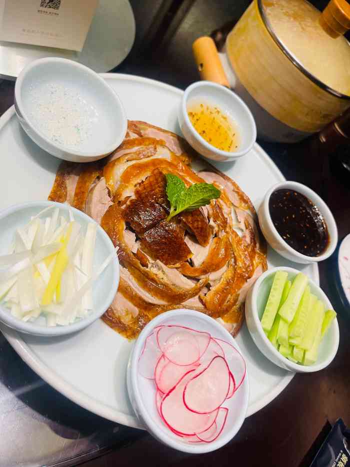 额娘春饼·烤鸭(东胜广场店)-"今年的餐饮受的打击可算是不小啊,由于