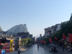 -刘姐啤酒鱼民族演艺餐厅(西街总店)