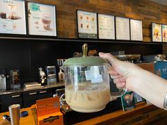 -星巴克(东莞常平富盈广场店)