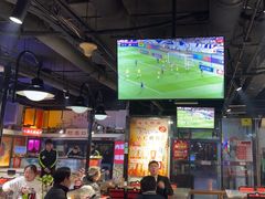 -马路牙子烧烤音乐酒馆(望京店)