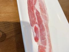 厚切猪肉-·缸桶屋·韩式牛肋条自助烤肉(西湖D11店)
