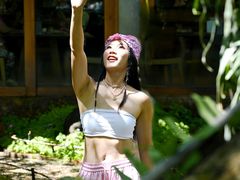 -Chom Cafe and Restaurant