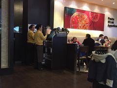 大堂-必胜客(百联又一城店)