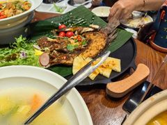 -老滇山寨•云南特色菜•地方菜•民族风情歌舞表演(金碧店)