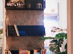 -黑胶星球(华发中城商都店)