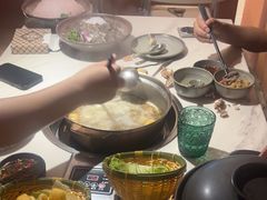 -喃喃椰·糟粕醋·椰子鸡火锅(七堡花园店)