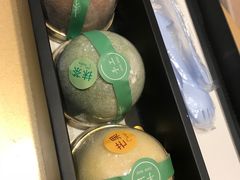 -蜜蜂小象·榴莲千层蛋糕(时代汇11栋店)