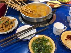 传统锅底-马路边边串串香(双井直营店)