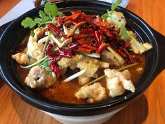 -云海肴·汽锅鸡·云南菜(天山百盛优客店)